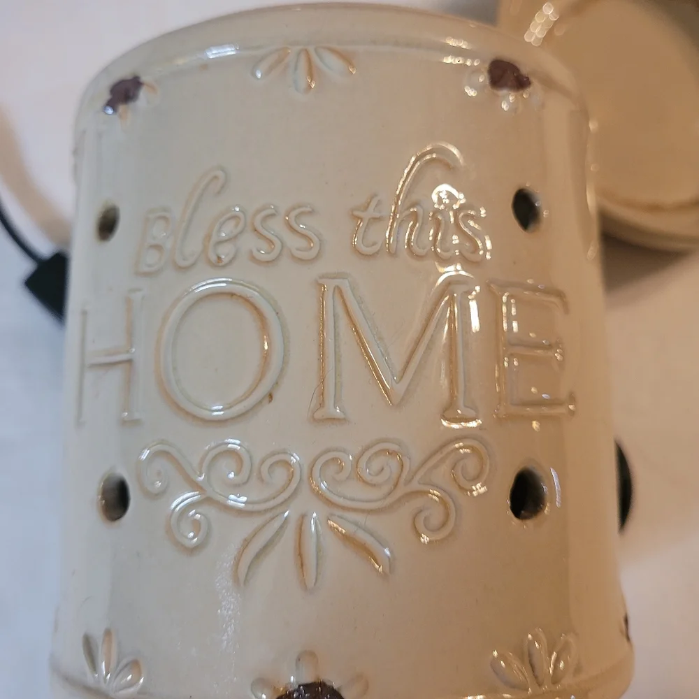 Candle Warmers Etc Illumination Fragrance Wax Warmer Bless This Home - Picture 3 of 4
